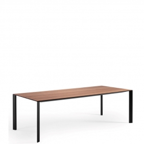 AKASHi - table noyer 200 x 100 cm