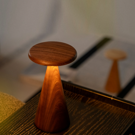 SYLVA - mini lampe de table tactile en noyer