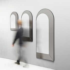 PEEK - miroir arche géant